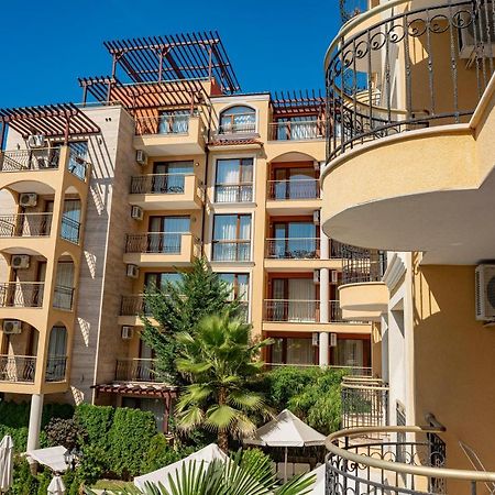 Menada Harmony Suites Apartments 阳光海滩 外观 照片