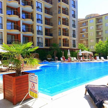 Menada Harmony Suites Apartments 阳光海滩 外观 照片