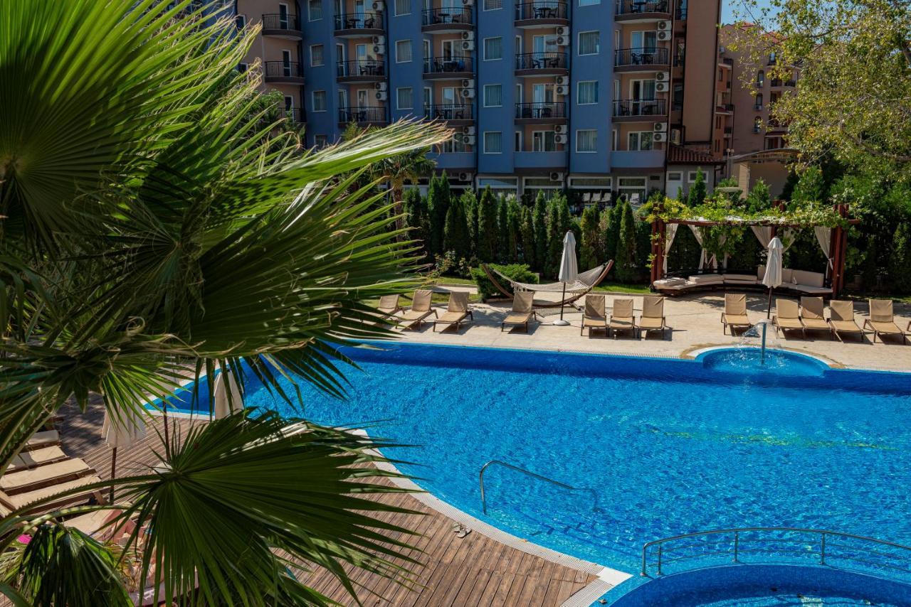 Menada Harmony Suites Apartments 阳光海滩 外观 照片