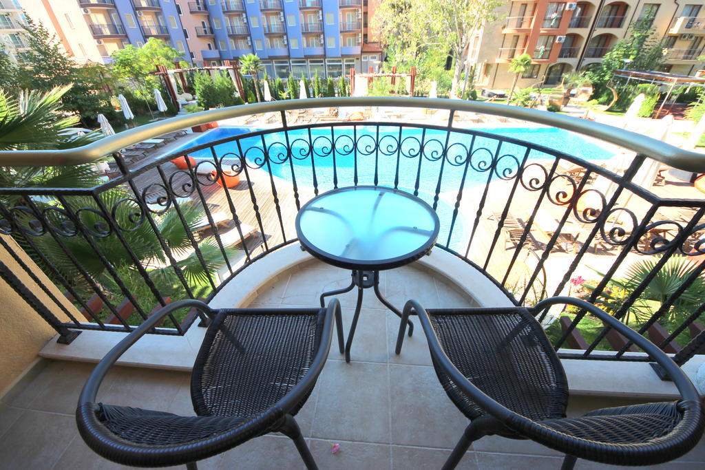 Menada Harmony Suites Apartments 阳光海滩 外观 照片