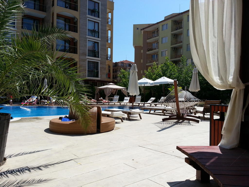 Menada Harmony Suites Apartments 阳光海滩 外观 照片